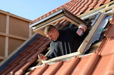Pose de fenêtres de toit Velux à Lussan